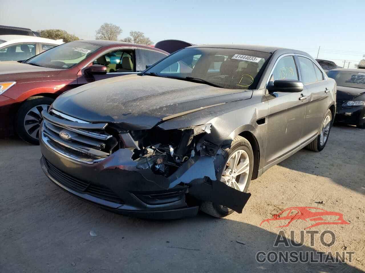 FORD TAURUS 2018 - 1FAHP2E8XJG135915