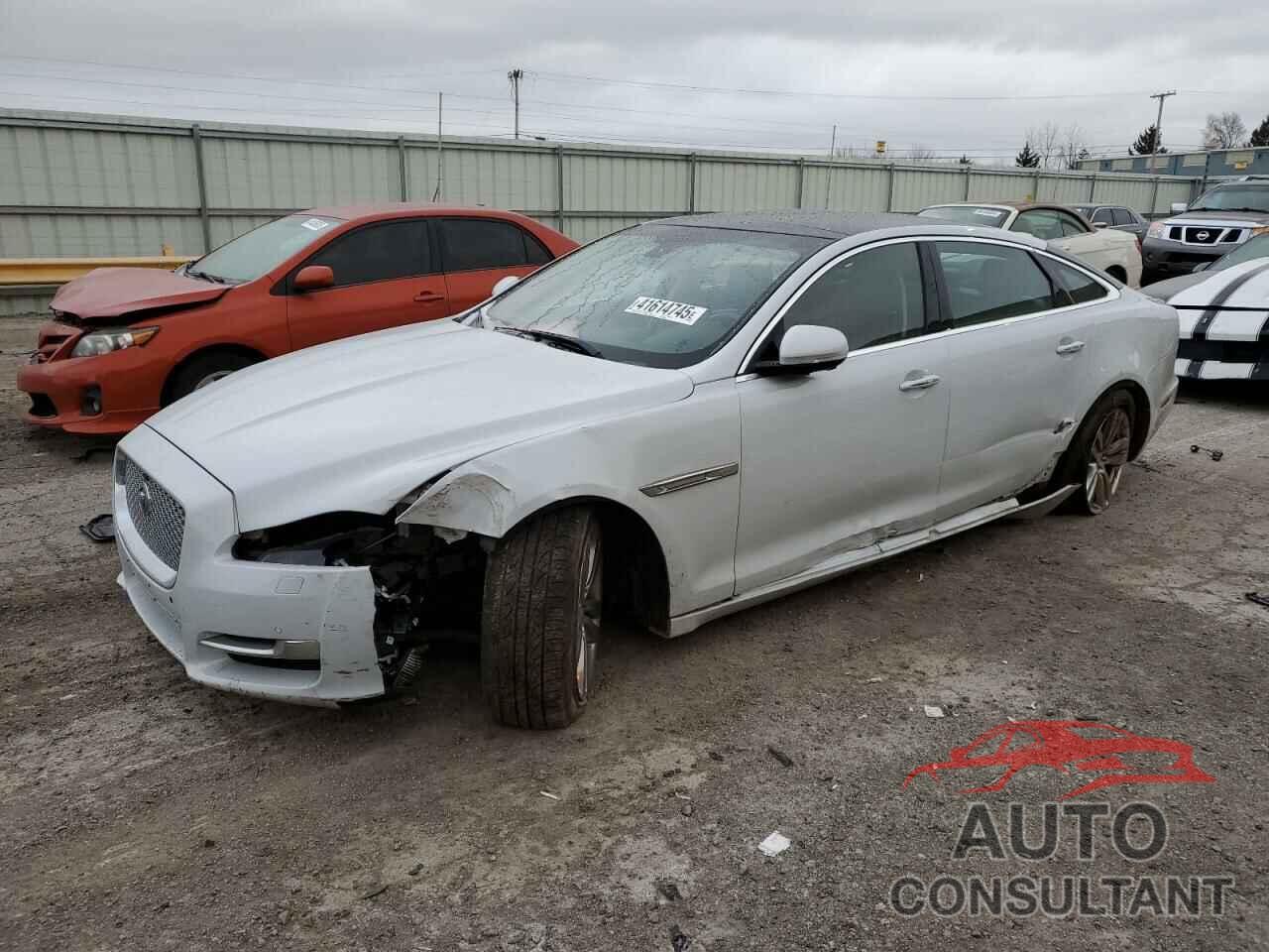 JAGUAR XJ 2016 - SAJWJ2GD2G8V92848
