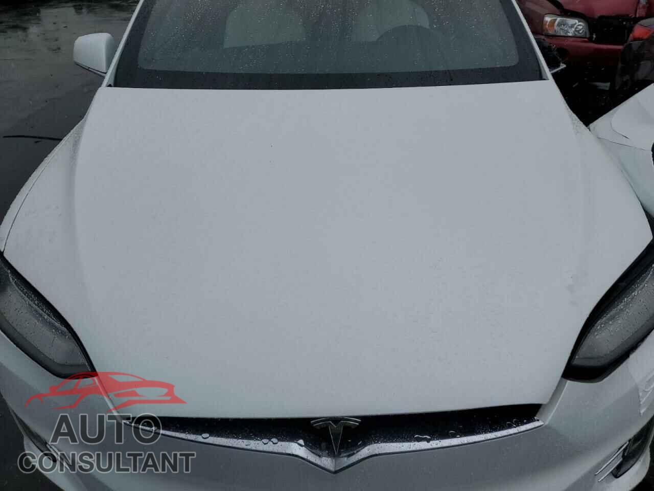 TESLA MODEL X 2017 - 5YJXCBE26HF052502