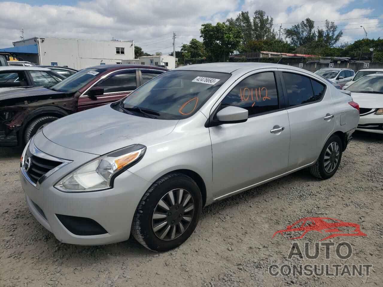 NISSAN VERSA 2018 - 3N1CN7AP1JK433987