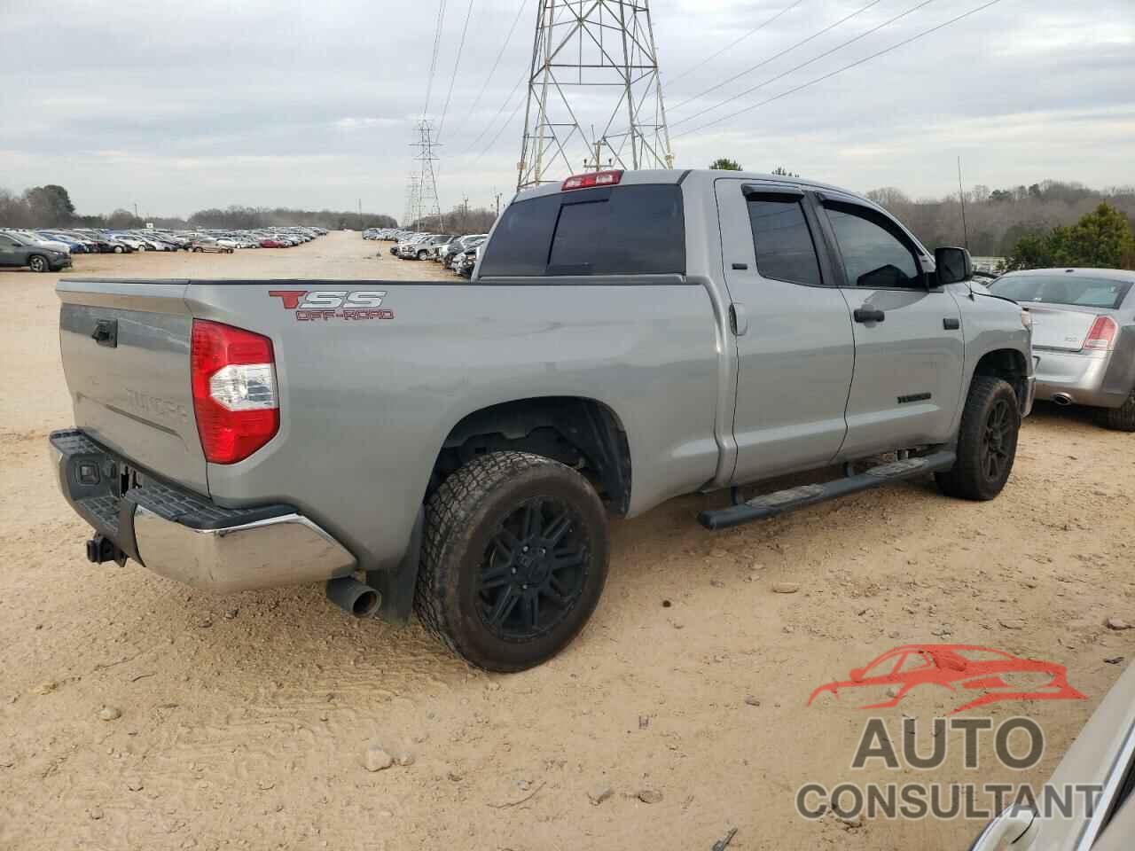 TOYOTA TUNDRA 2019 - 5TFUW5F13KX835968