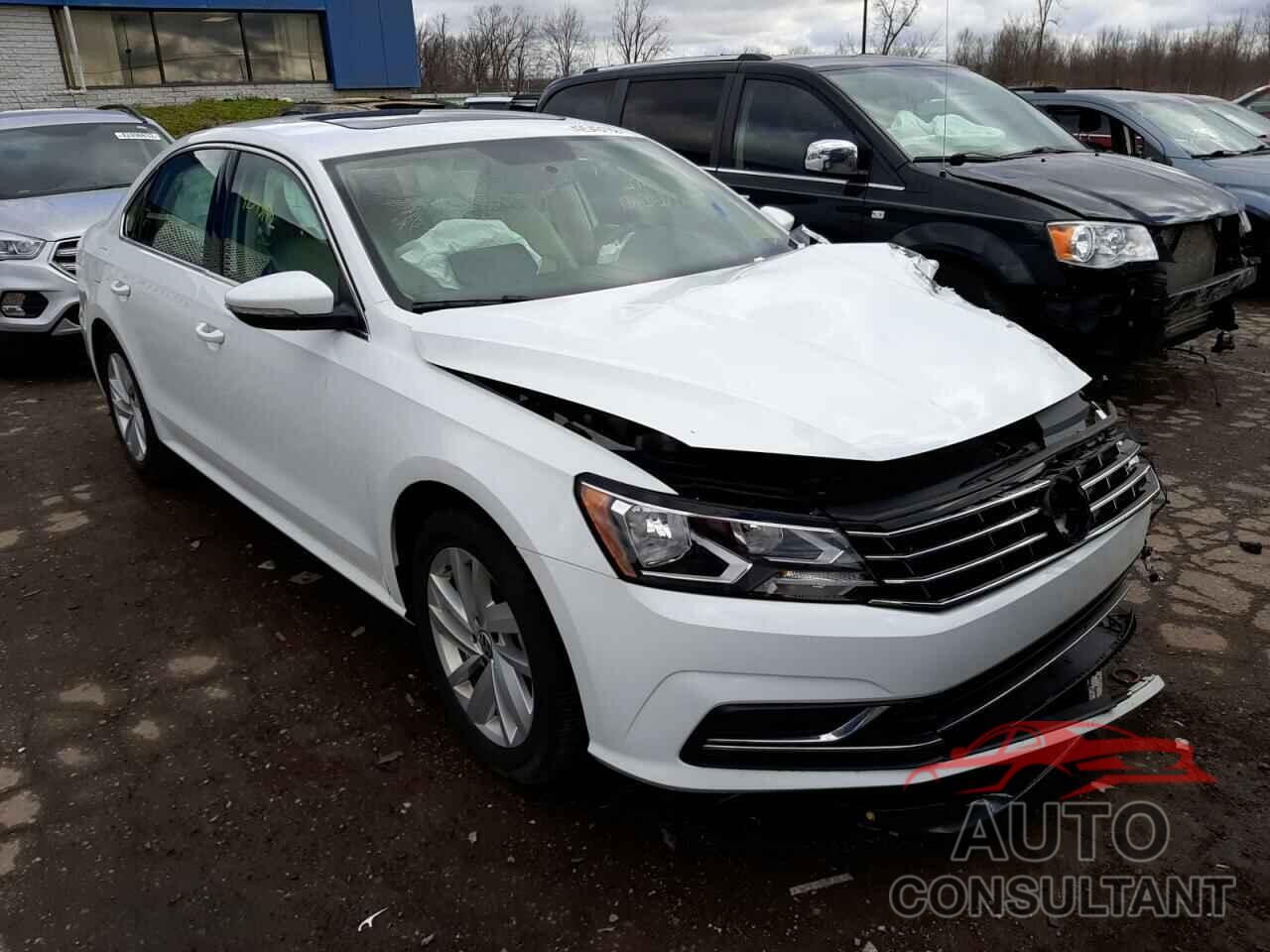 VOLKSWAGEN PASSAT 2018 - 1VWBA7A39JC028982