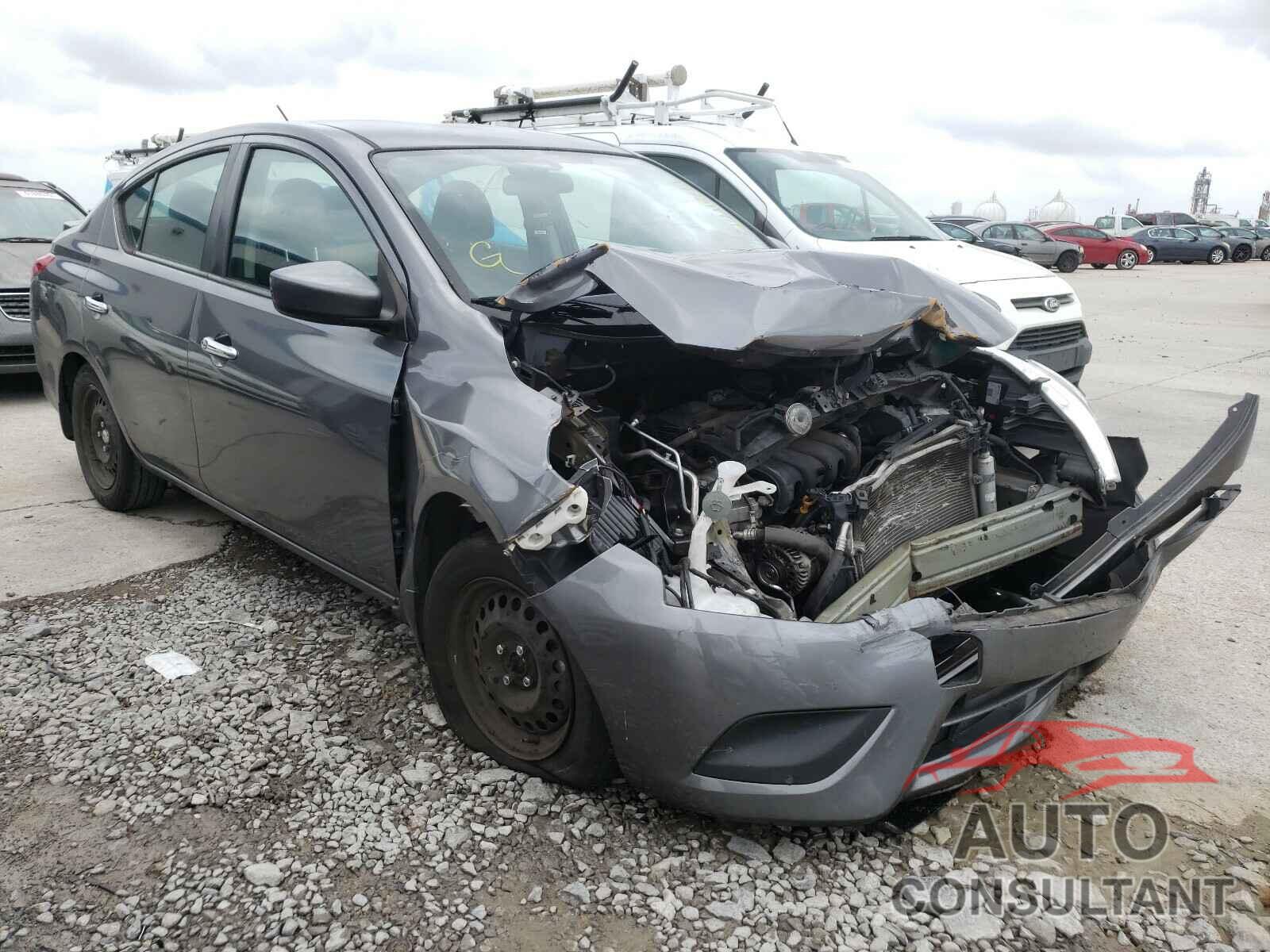 NISSAN VERSA 2018 - 3N1CN7AP3JL844835
