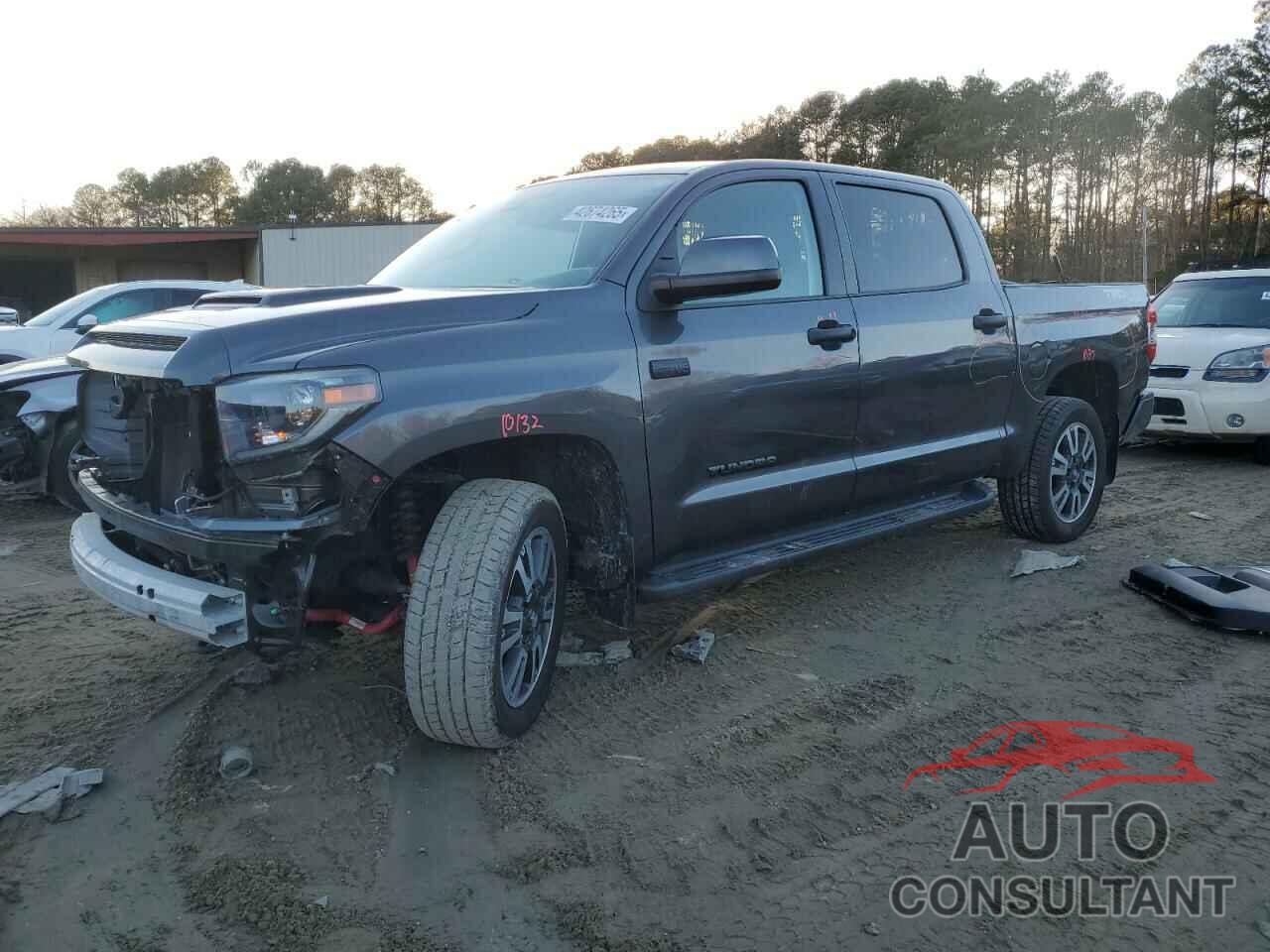 TOYOTA TUNDRA 2019 - 5TFDY5F14KX824813