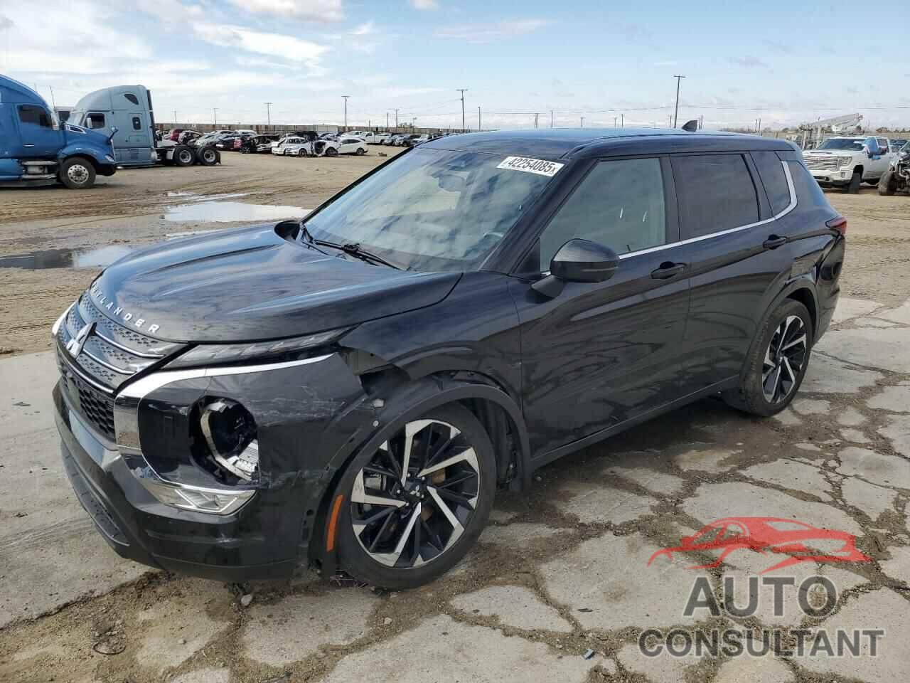 MITSUBISHI OUTLANDER 2022 - JA4J4UA82NZ038900
