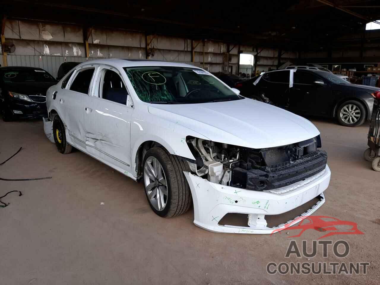 VOLKSWAGEN PASSAT 2017 - 1VWGT7A31HC032678