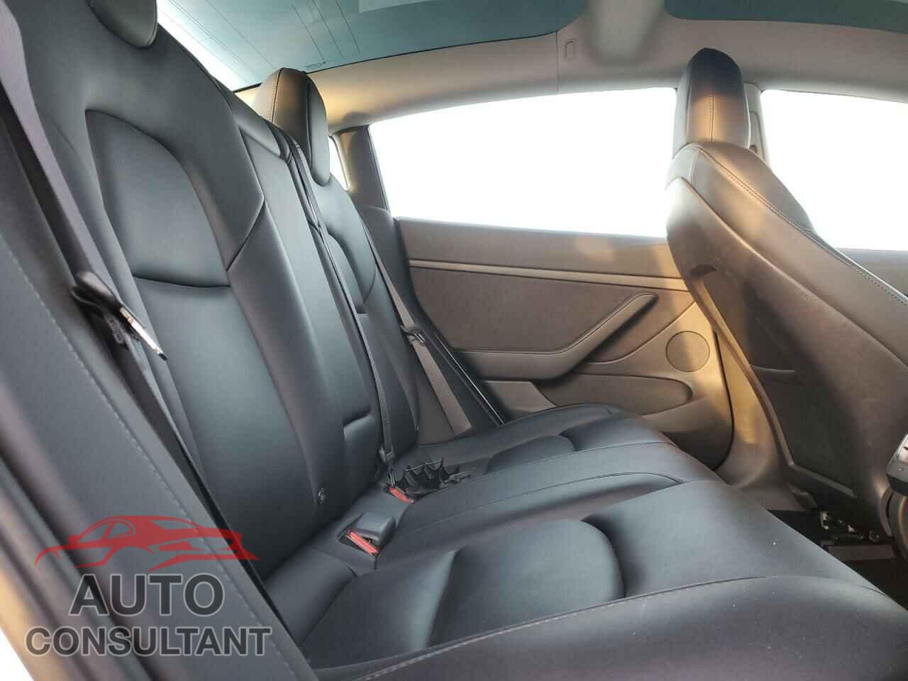 TESLA MODEL 3 2021 - 5YJ3E1EAXMF097737