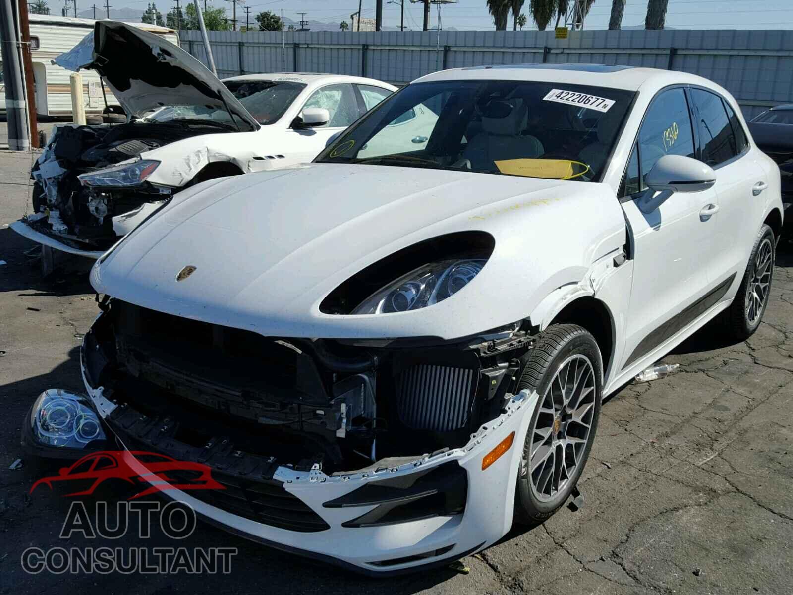 PORSCHE MACAN 2015 - WP1AF2A51FLB99672