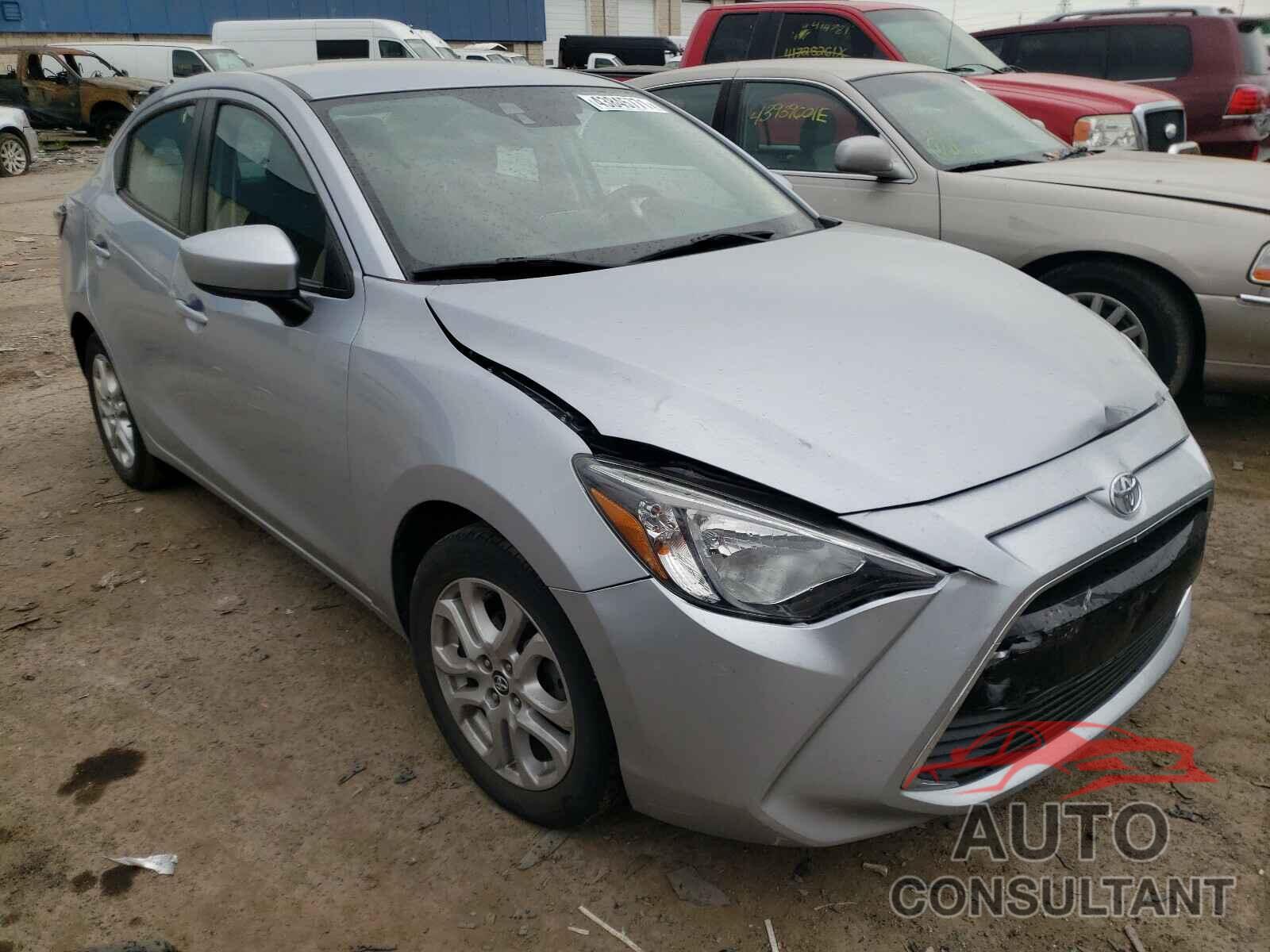 TOYOTA YARIS 2017 - 3MYDLBYV1HY151758