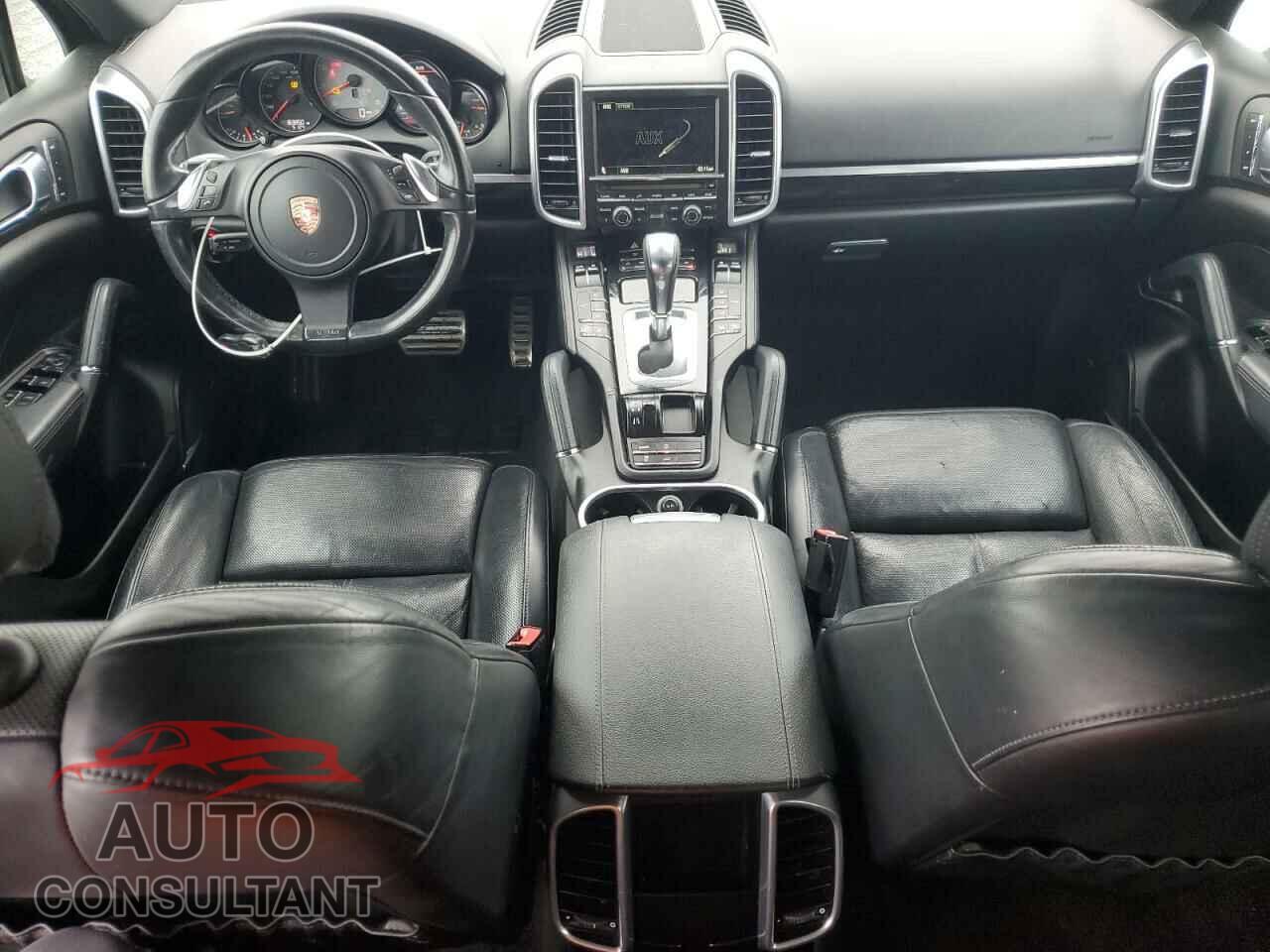 PORSCHE CAYENNE 2011 - WP1AB2A20BLA56000