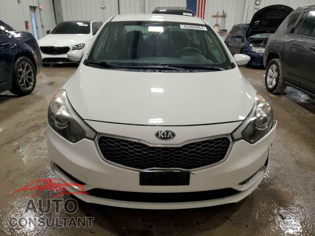 KIA FORTE 2016 - KNAFK4A68G5455834