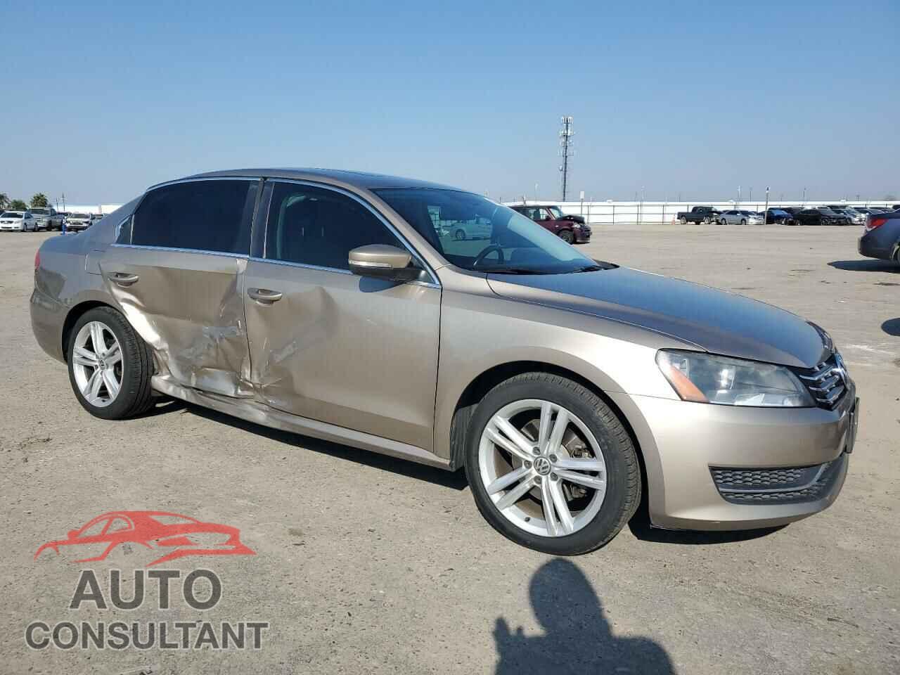 VOLKSWAGEN PASSAT 2015 - 1VWBV7A32FC017687