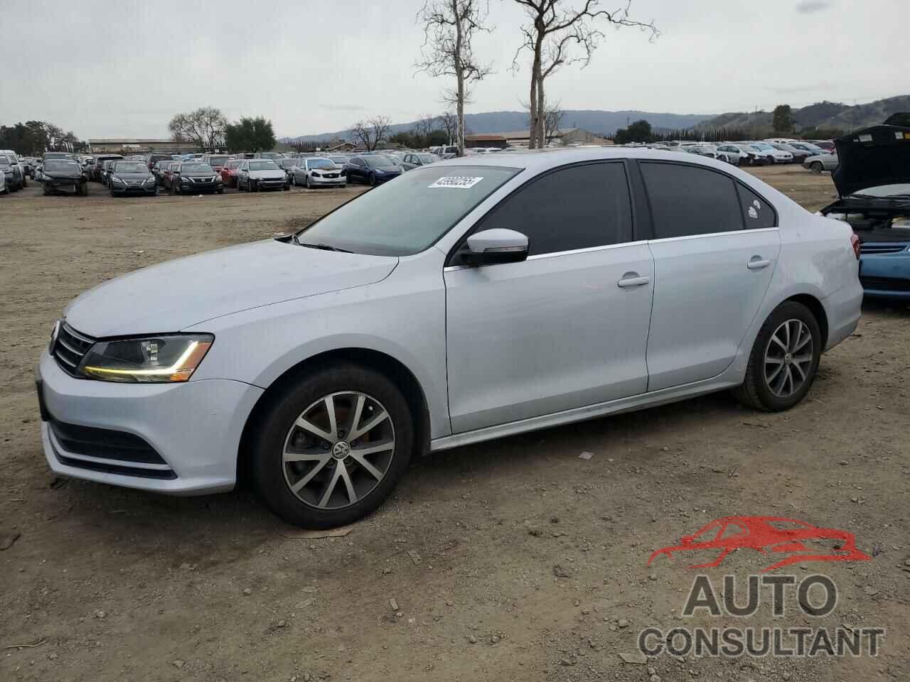 VOLKSWAGEN JETTA 2018 - 3VWDB7AJXJM258310