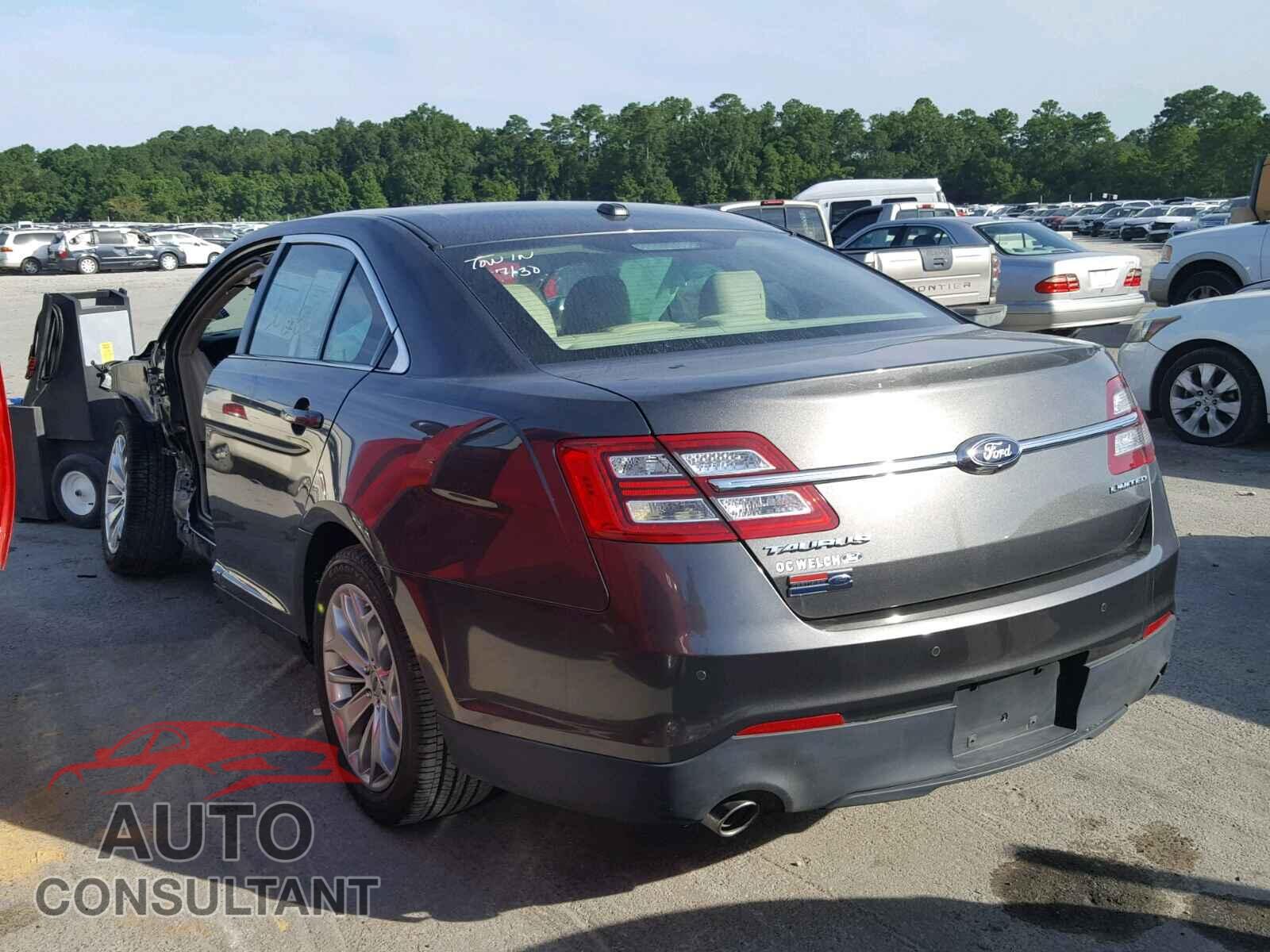 FORD TAURUS 2017 - 1FAHP2F83HG119354