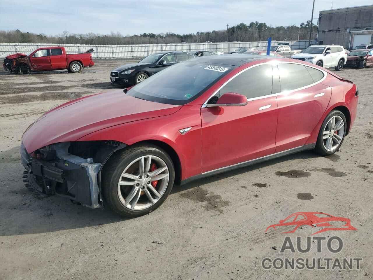 TESLA MODEL S 2013 - 5YJSA1CN6DFP09932