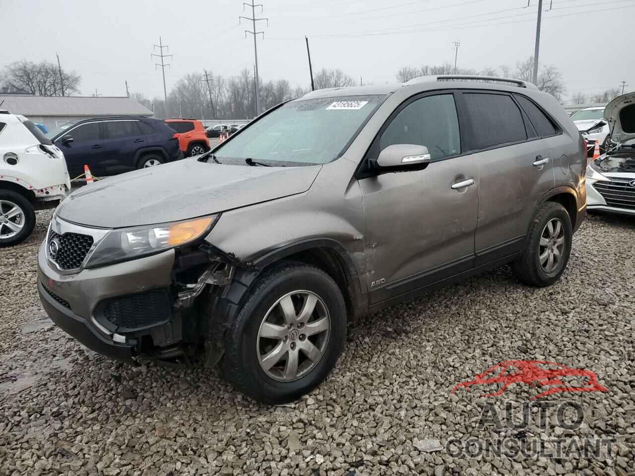 KIA SORENTO 2013 - 5XYKTDA27DG403917