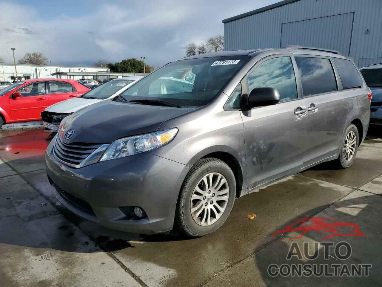 TOYOTA SIENNA 2015 - 5TDYK3DC9FS674009