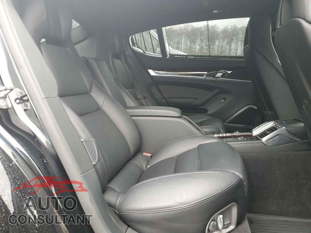 PORSCHE PANAMERA 2014 - WP0BC2A72EL077417