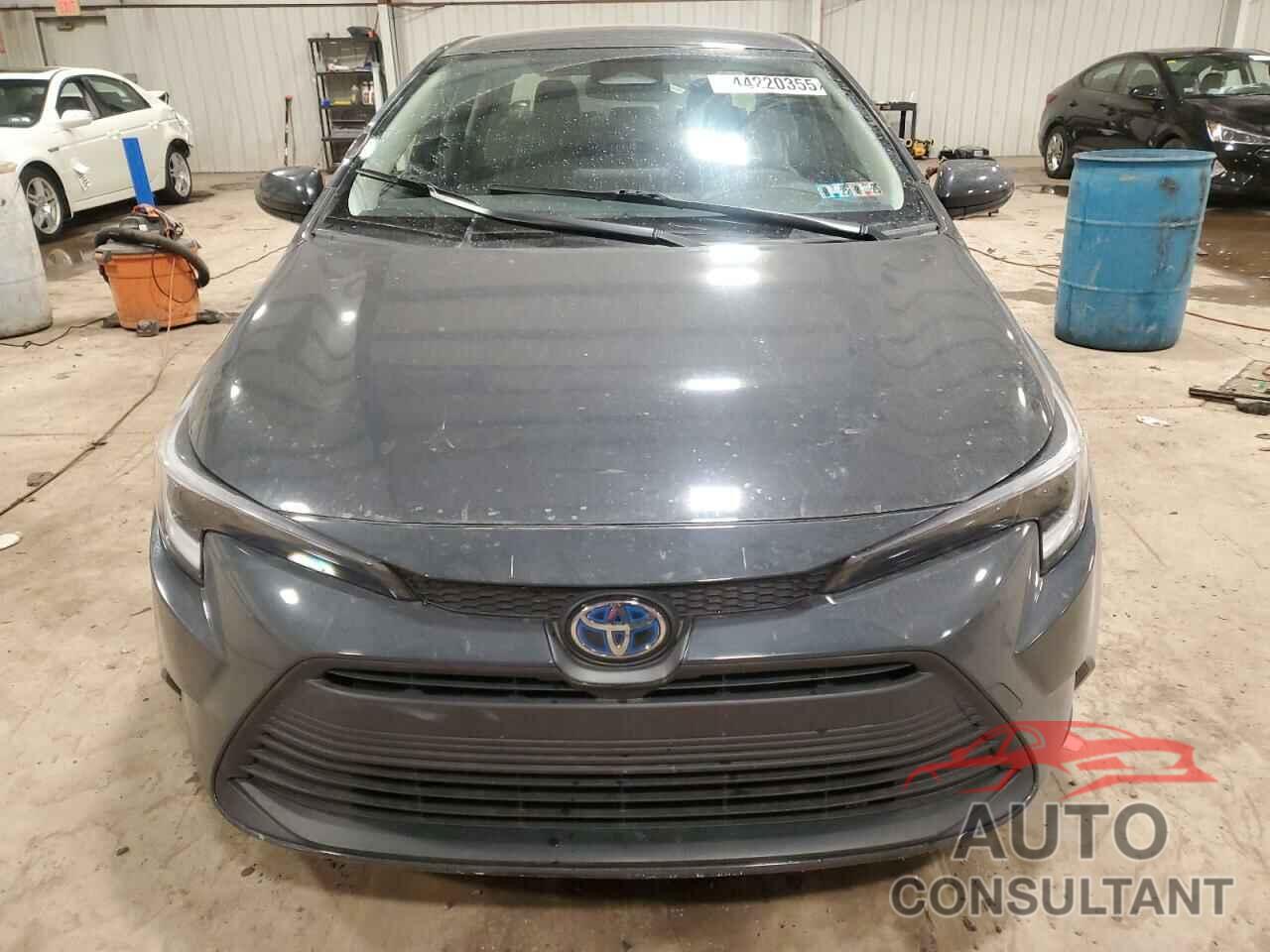 TOYOTA COROLLA 2023 - JTDBCMFE7P3026176
