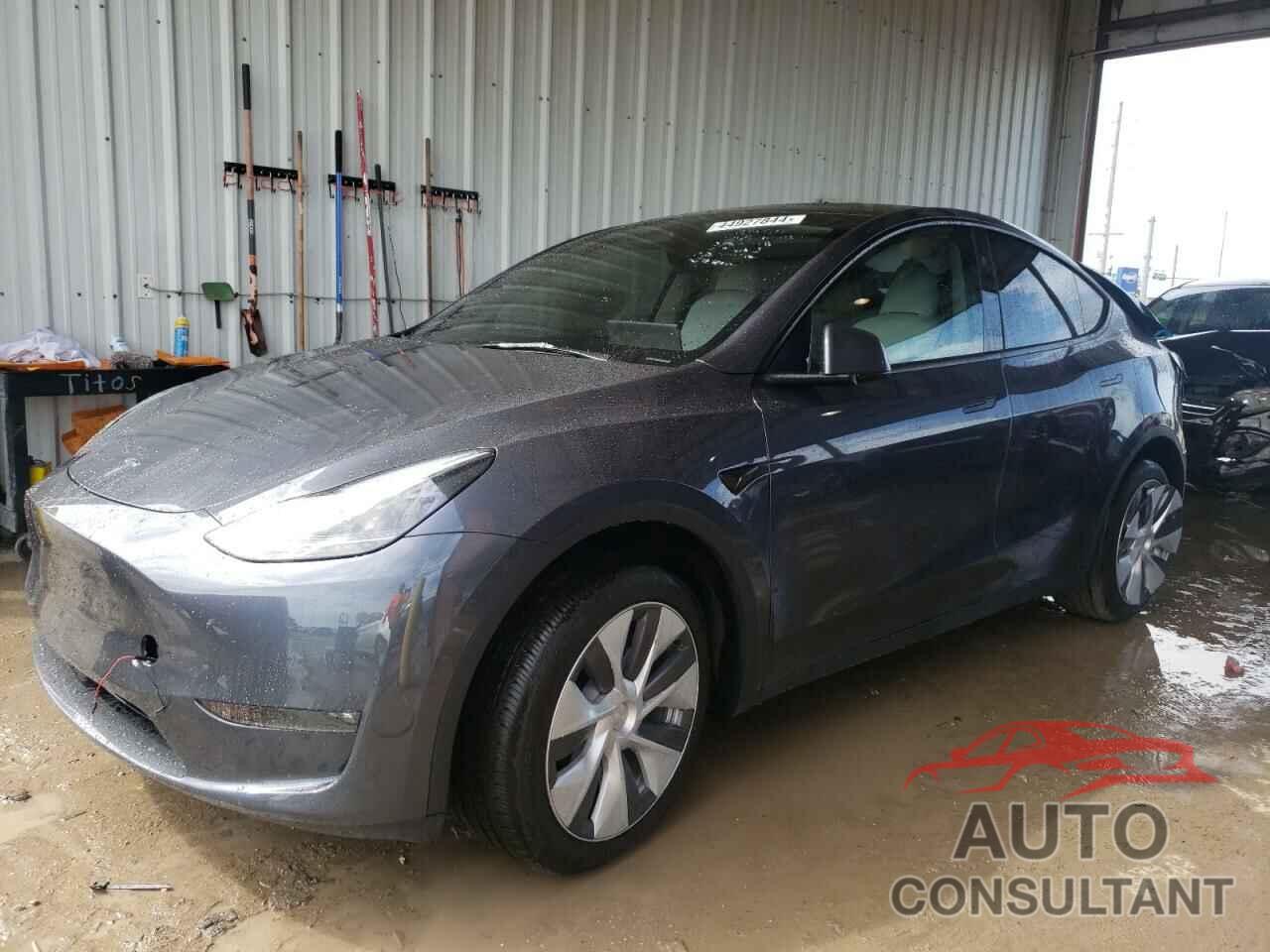 TESLA MODEL Y 2023 - 7SAYGAEE4PF869868