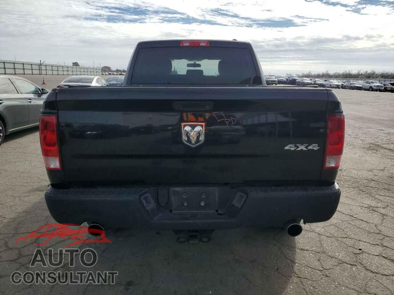 DODGE RAM 1500 2012 - 1C6RD7FT2CS202909