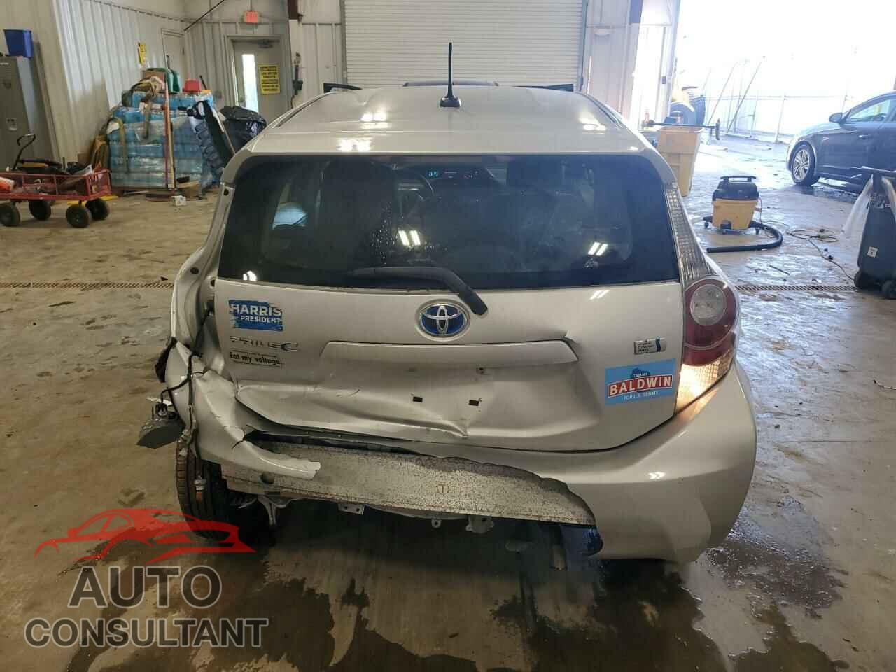 TOYOTA PRIUS 2014 - JTDKDTB30E1061663