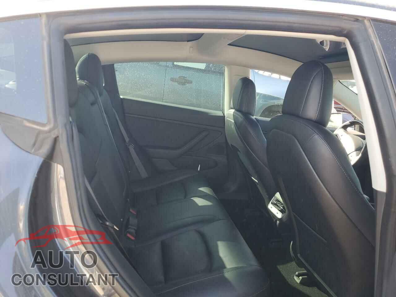 TESLA MODEL 3 2018 - 5YJ3E1EA8JF042442