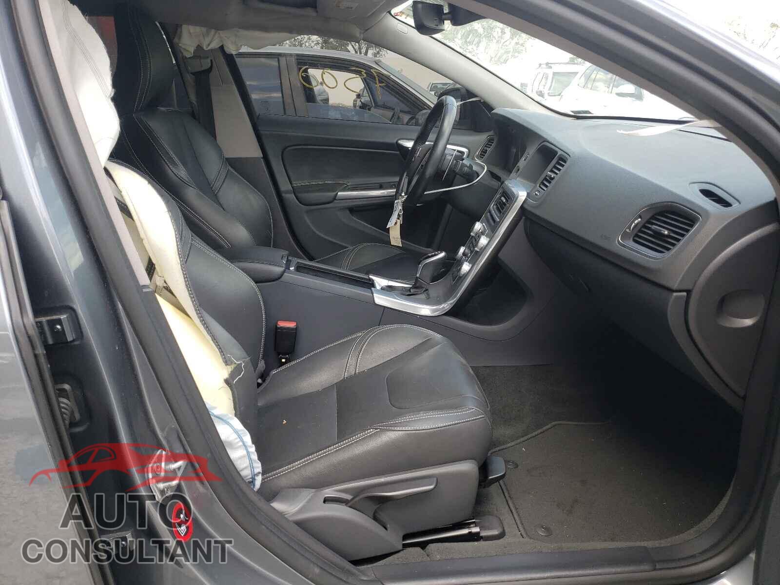 VOLVO S60 2017 - YV126MFLXH2439863