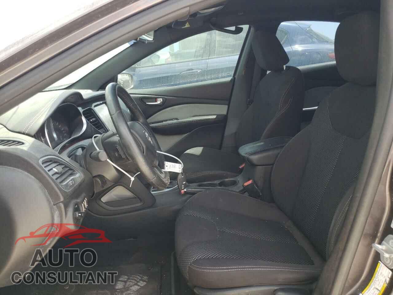 DODGE DART 2015 - 1C3CDFBB2FD421565