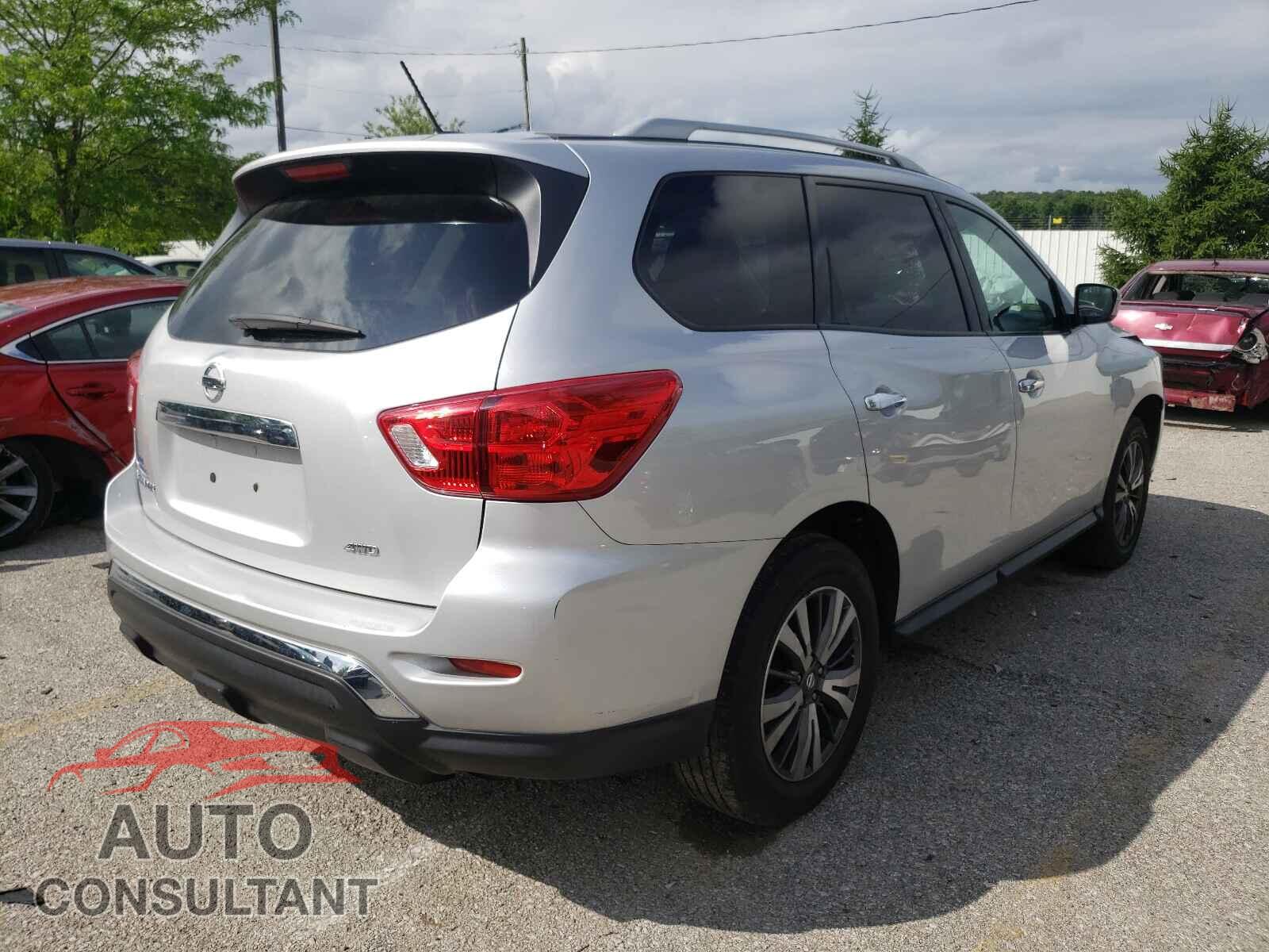 NISSAN PATHFINDER 2017 - 5N1DR2MM3HC698559