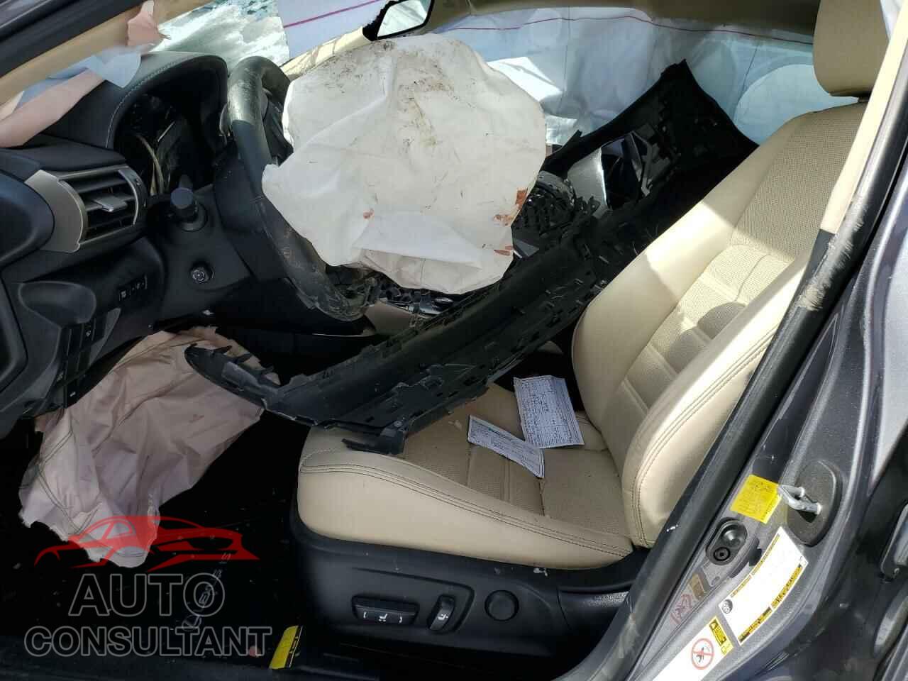 LEXUS IS 2014 - JTHCF1D22E5007375