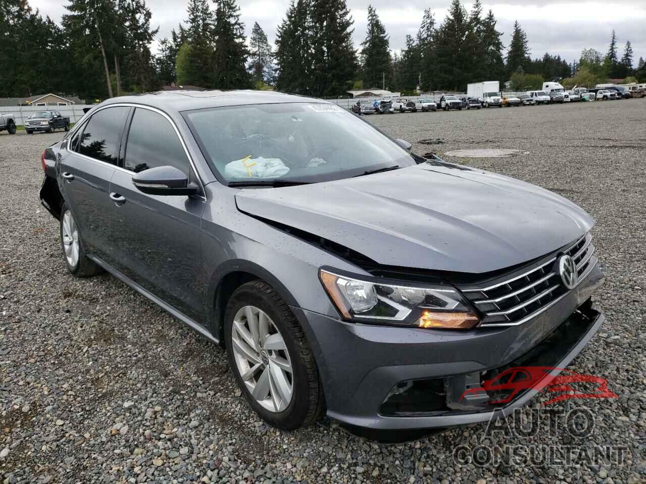 VOLKSWAGEN PASSAT 2018 - 1VWBA7A38JC009324