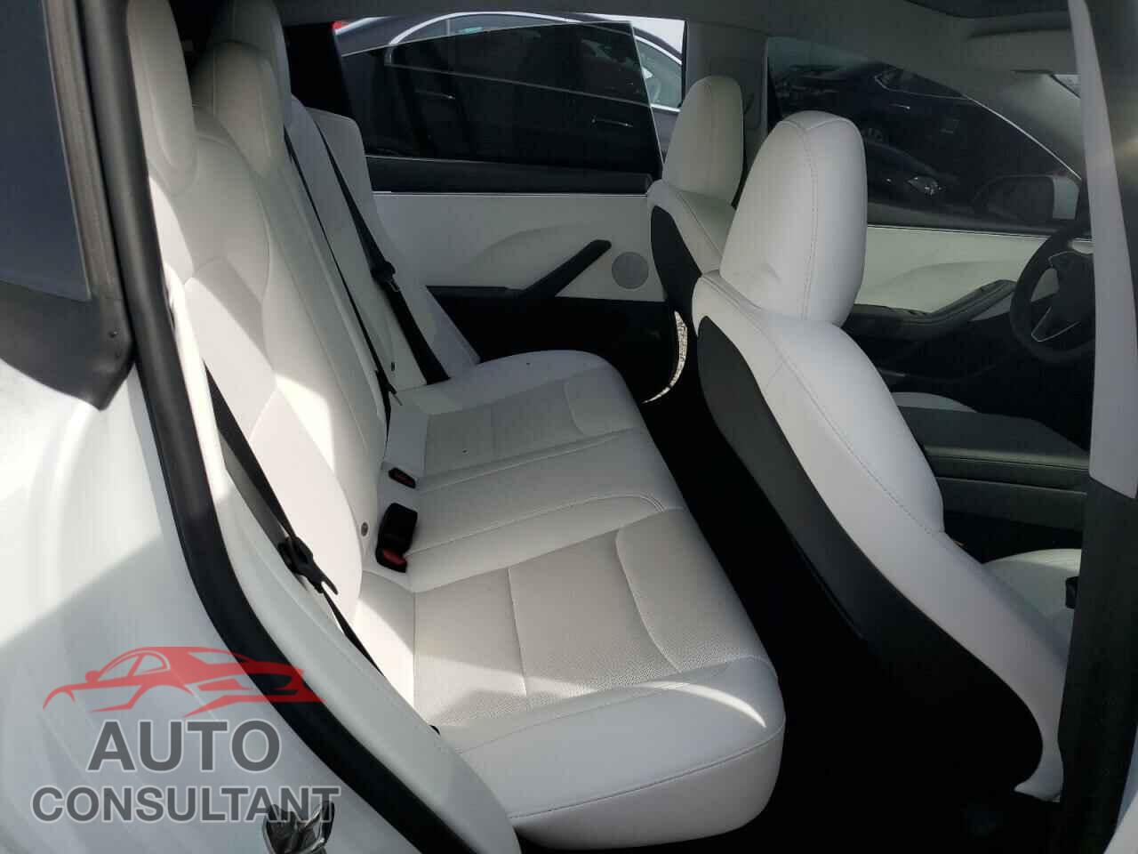 TESLA MODEL 3 2024 - 5YJ3E1EA9RF831713