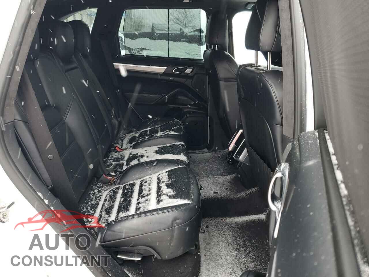 PORSCHE CAYENNE 2015 - WP1AC2A28FLA80645