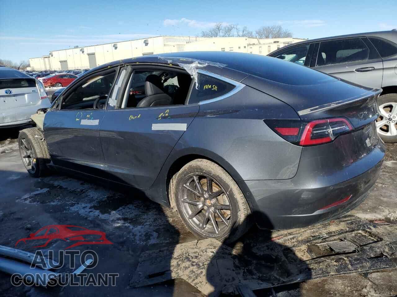 TESLA MODEL 3 2018 - 5YJ3E1EB2JF128449