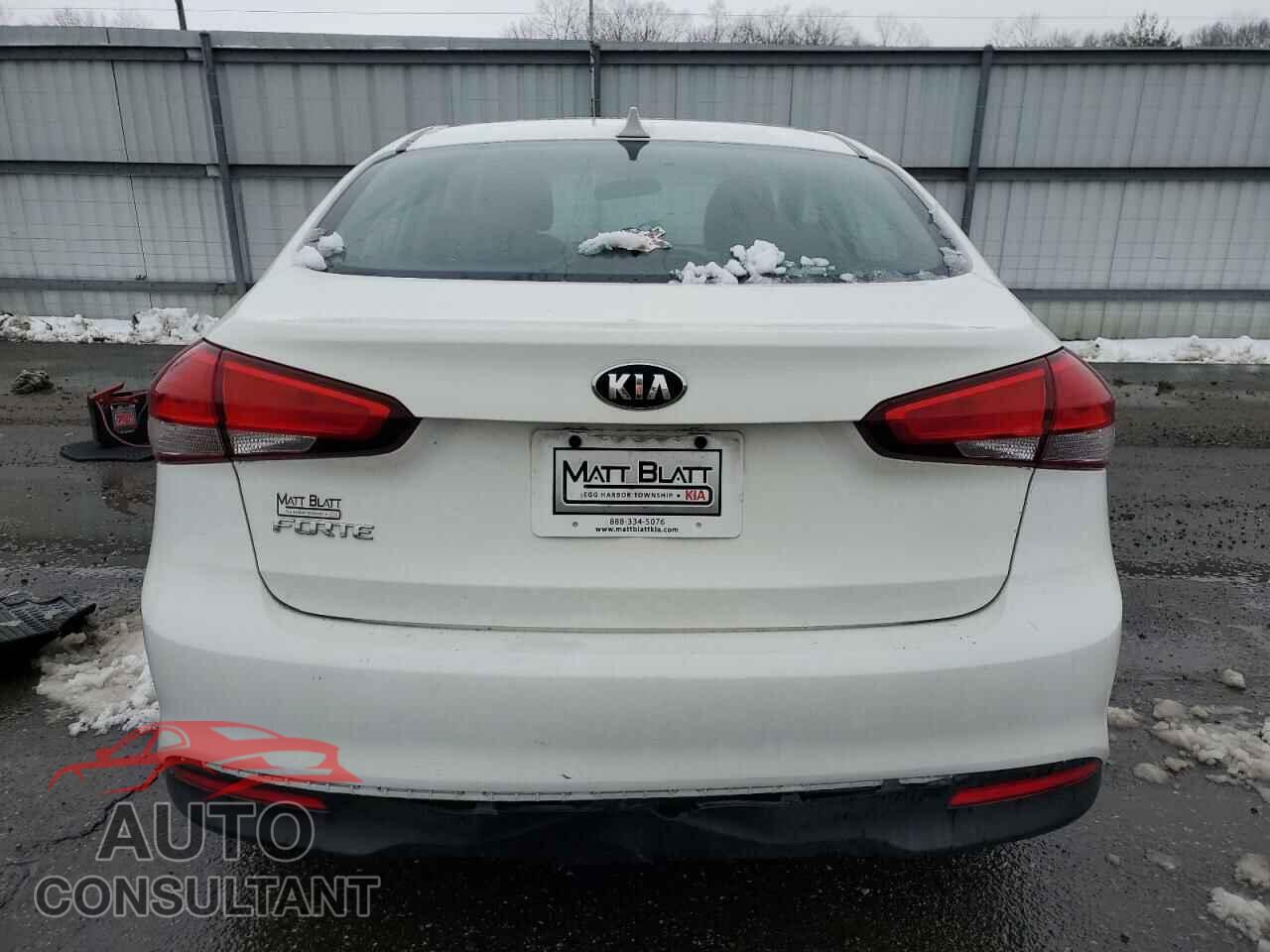 KIA FORTE 2018 - 3KPFK4A74JE190546
