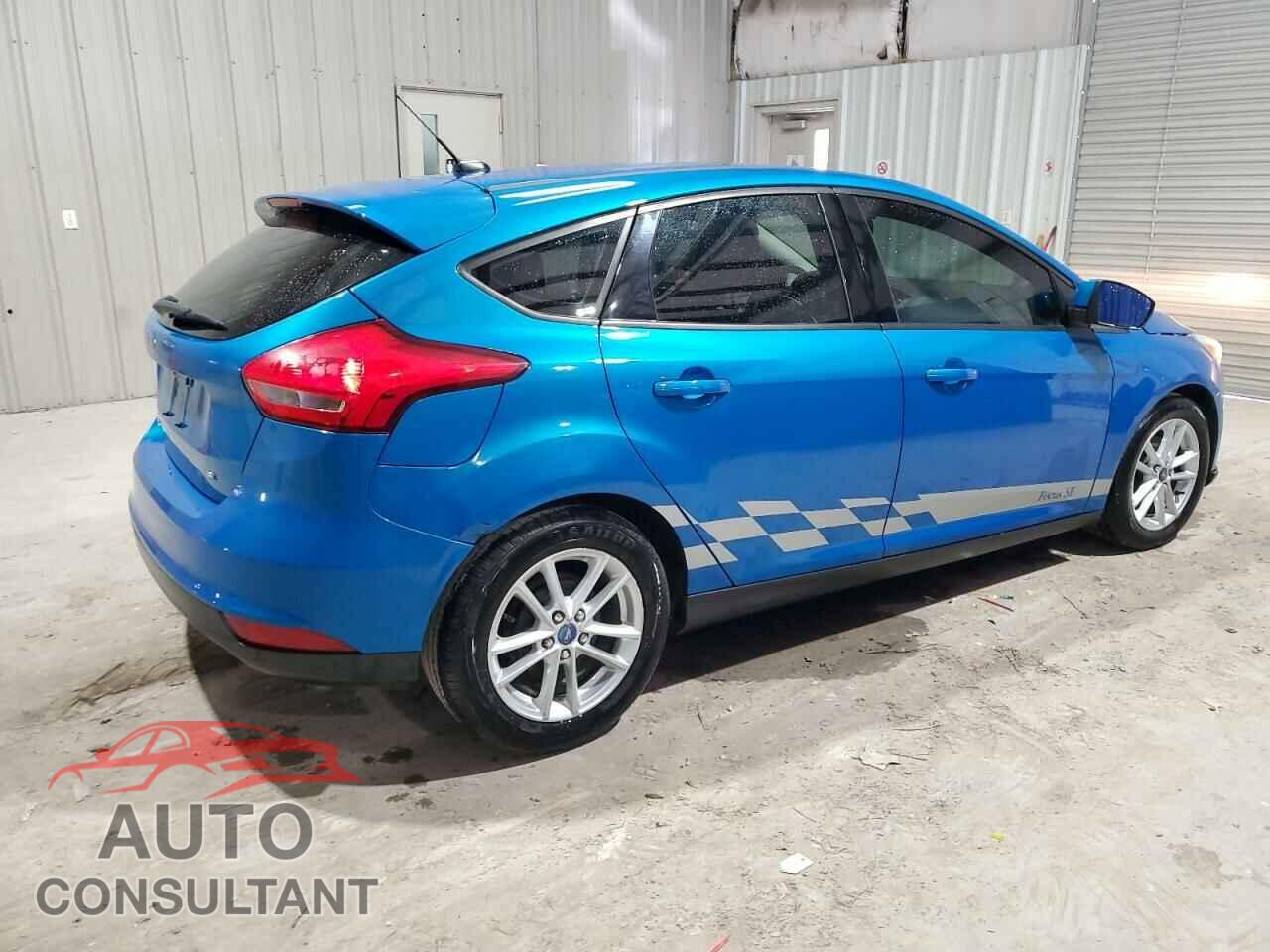 FORD FOCUS 2015 - 1FADP3K23FL282600
