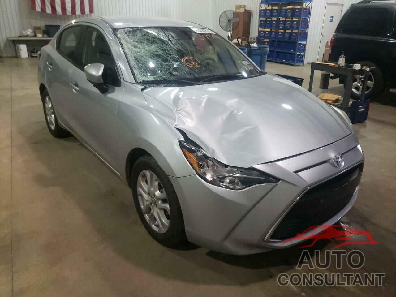 TOYOTA YARIS 2018 - 3MYDLBYV1JY300644