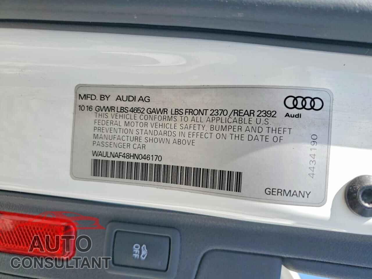 AUDI A4 2017 - WAULNAF48HN046170
