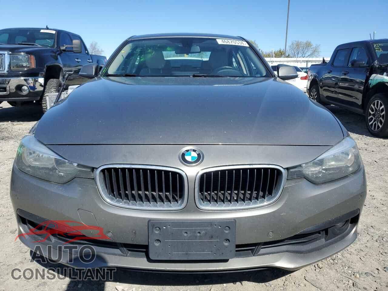 BMW 3 SERIES 2016 - WBA8E1G54GNU10516