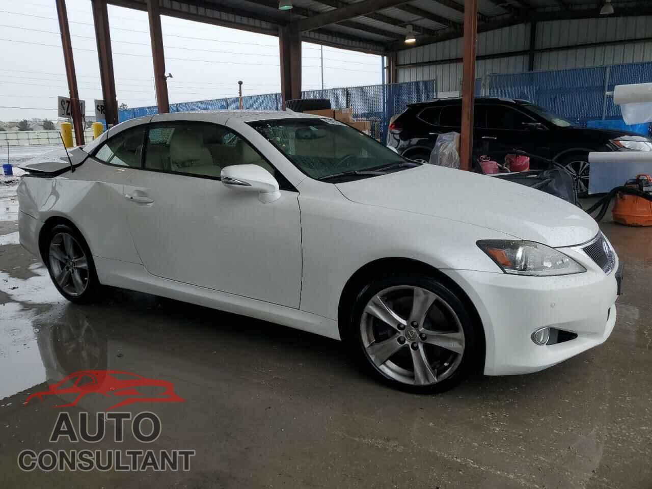 LEXUS IS 2014 - JTHFE2C22E2510736