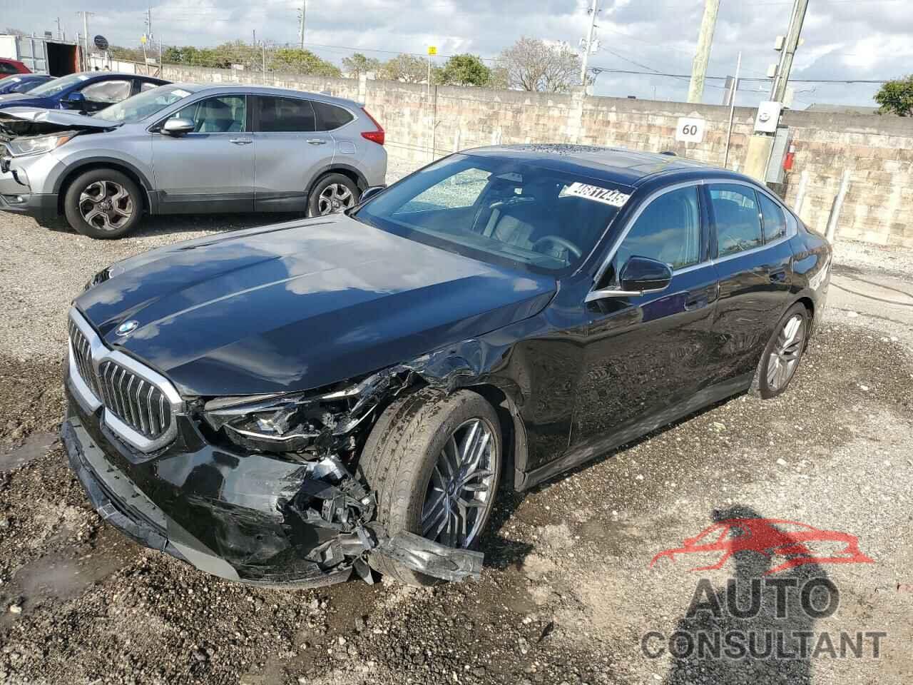 BMW 5 SERIES 2024 - WBA43FJ03RCP86217