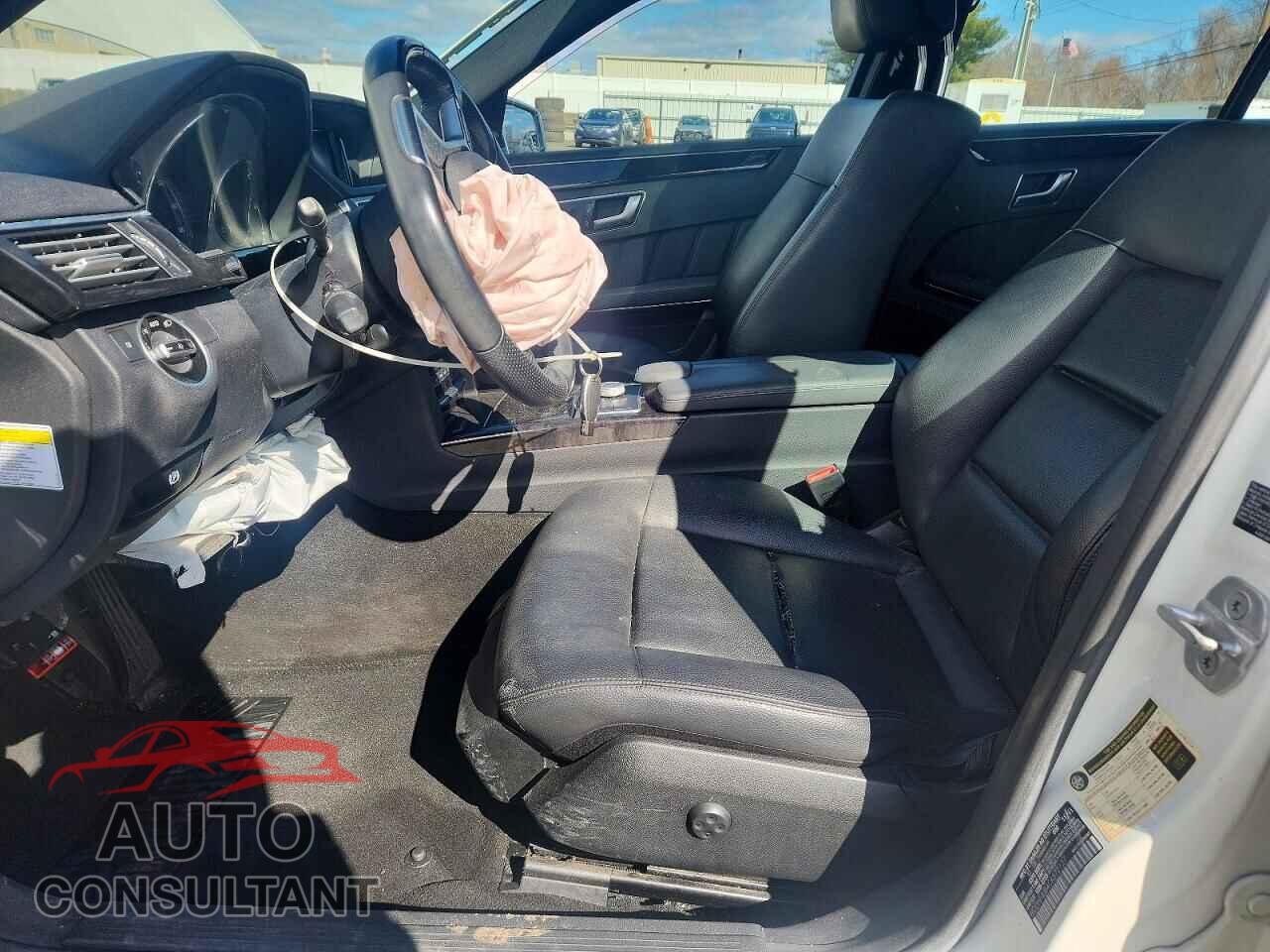 MERCEDES-BENZ E-CLASS 2012 - WDDHF8JB4CA572127