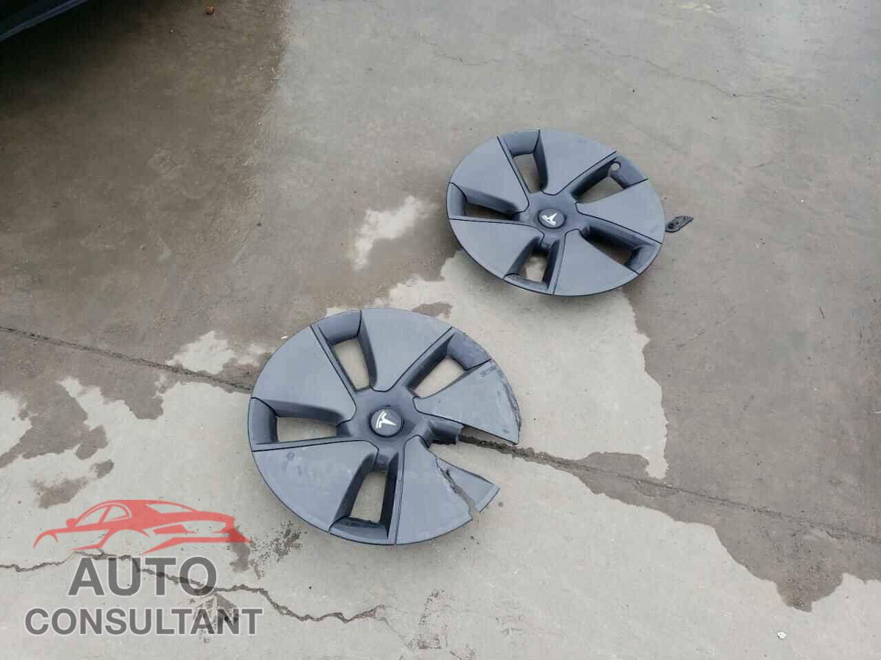 TESLA MODEL 3 2023 - 5YJ3E1EA0PF567052