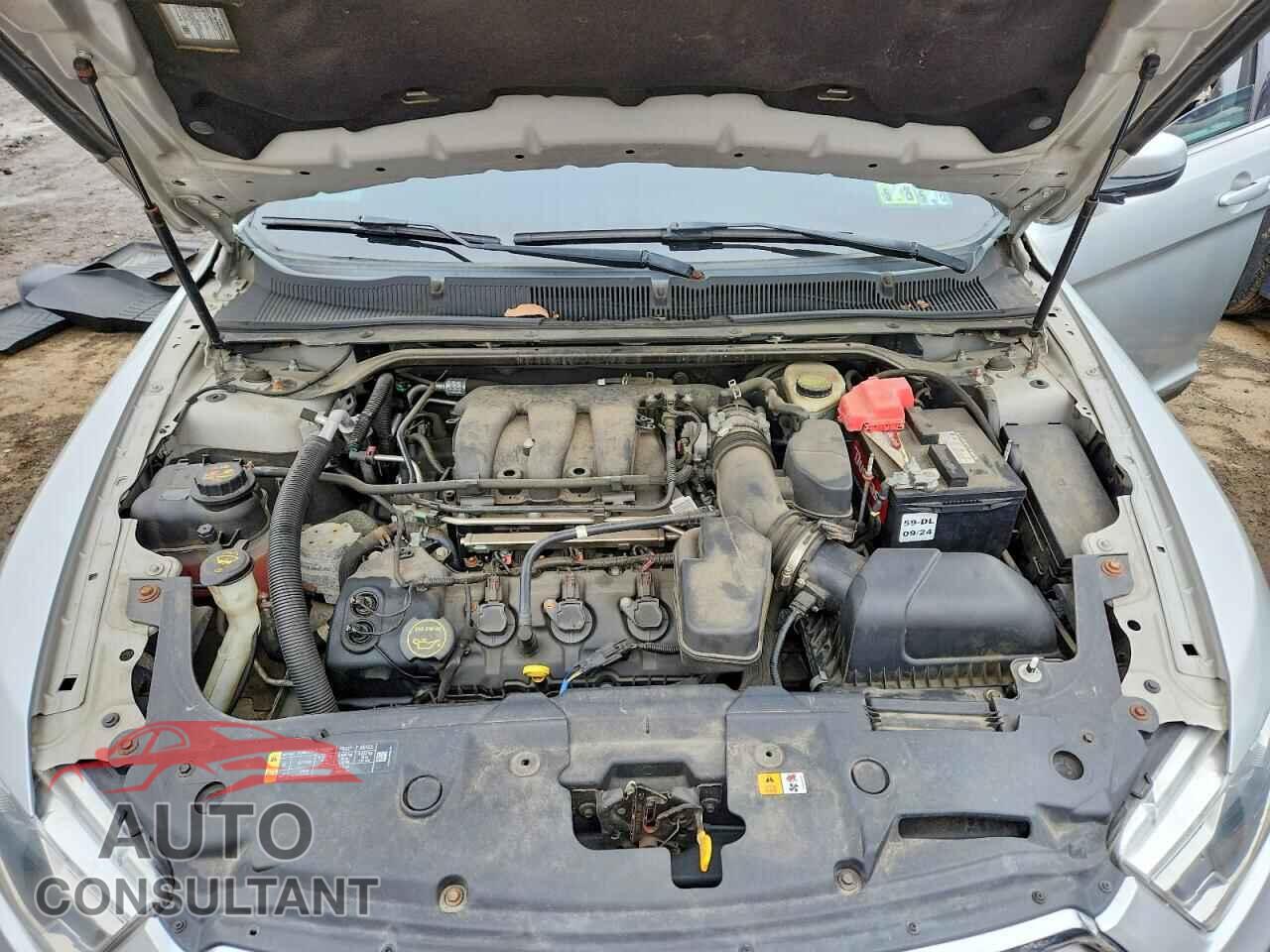 FORD TAURUS 2015 - 1FAHP2E82FG105332