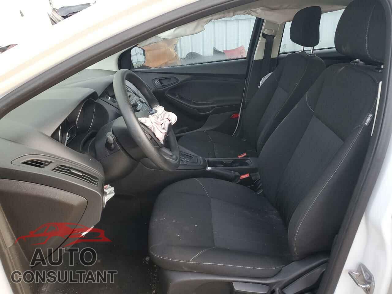 FORD FOCUS 2016 - 1FADP3E20GL348842