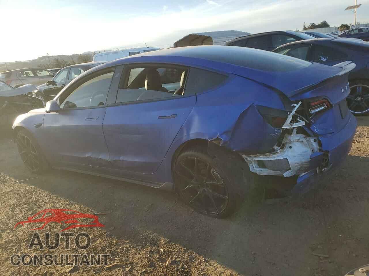TESLA MODEL 3 2019 - 5YJ3E1EB3KF211762