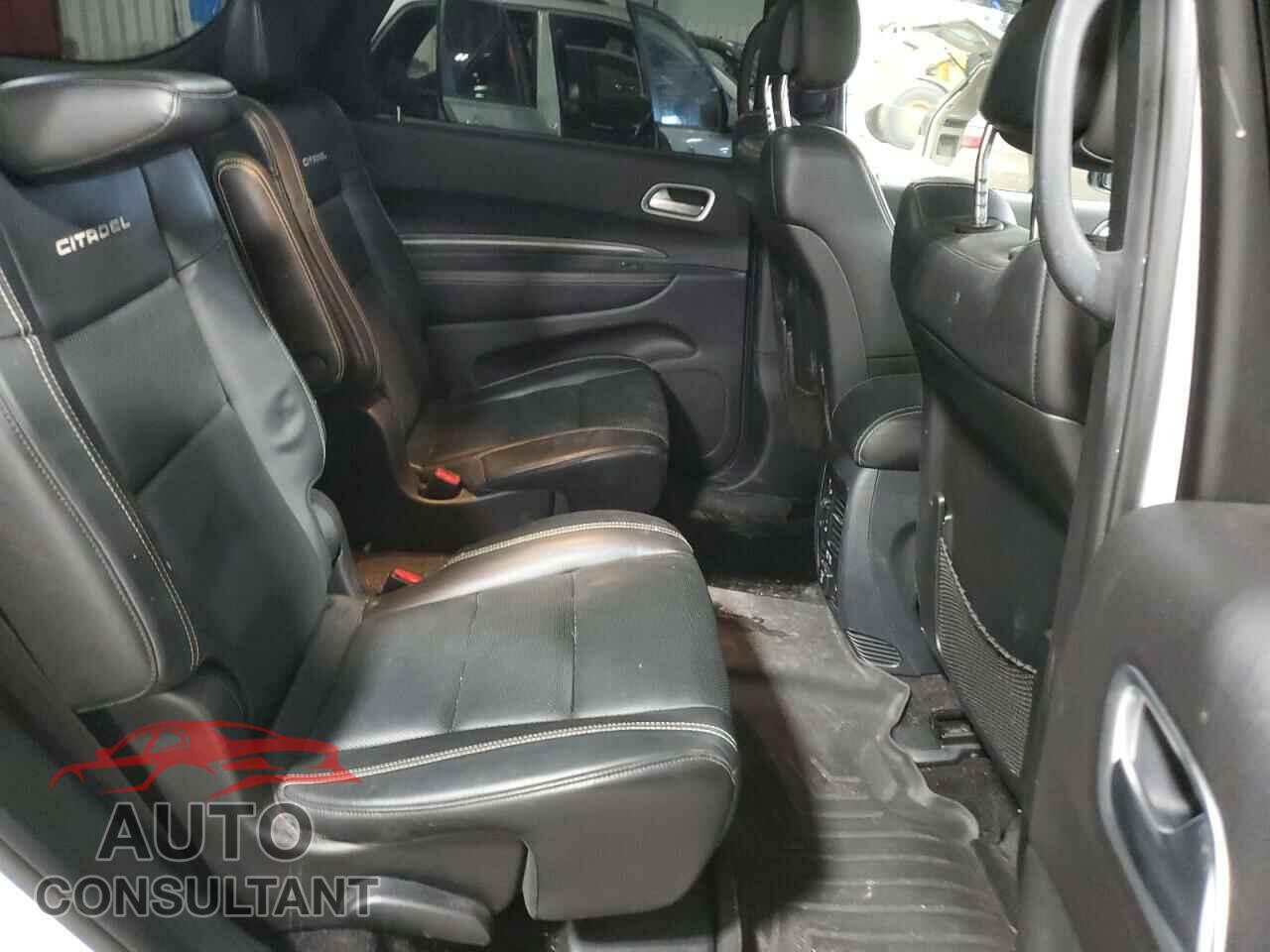 DODGE DURANGO 2018 - 1C4RDJEG1JC161142