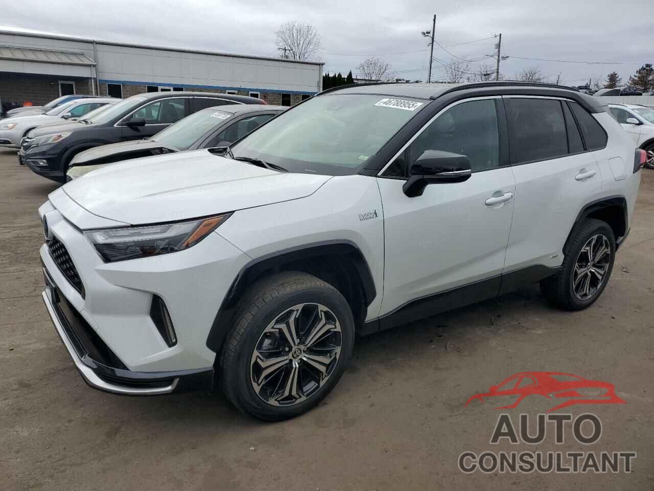 TOYOTA RAV4 2023 - JTMEB3FV1PD134104