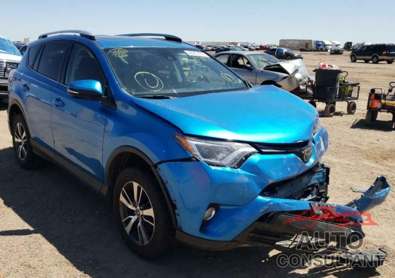 TOYOTA RAV4 2017 - JTMWFREV8HJ107871